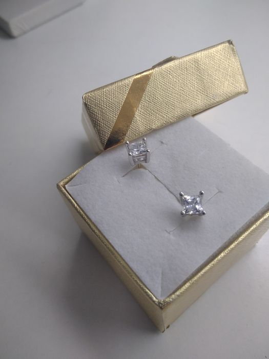 Złote kolczyki wkrętki z cyrkoniami złoto  585    326