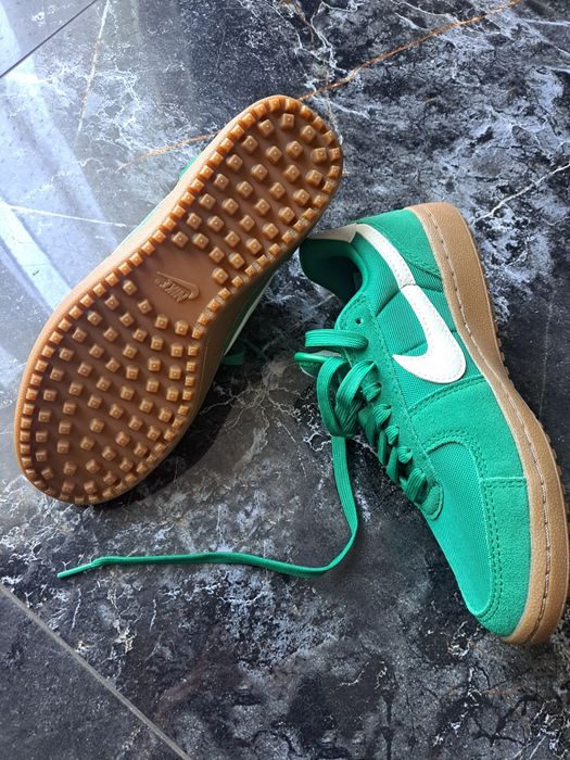 Buty młodzieżowe sportowe