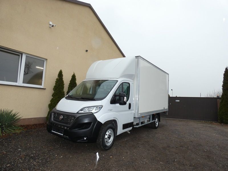 Fiat Ducato kontener + winda, klimatronik  nawigacja