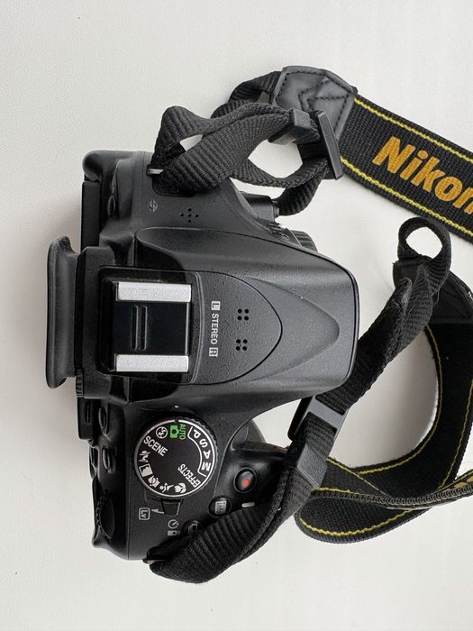 Фотоапарат Nikon D5200 body