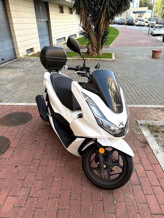 Honda PCX 125 — 2021 — 14.500km