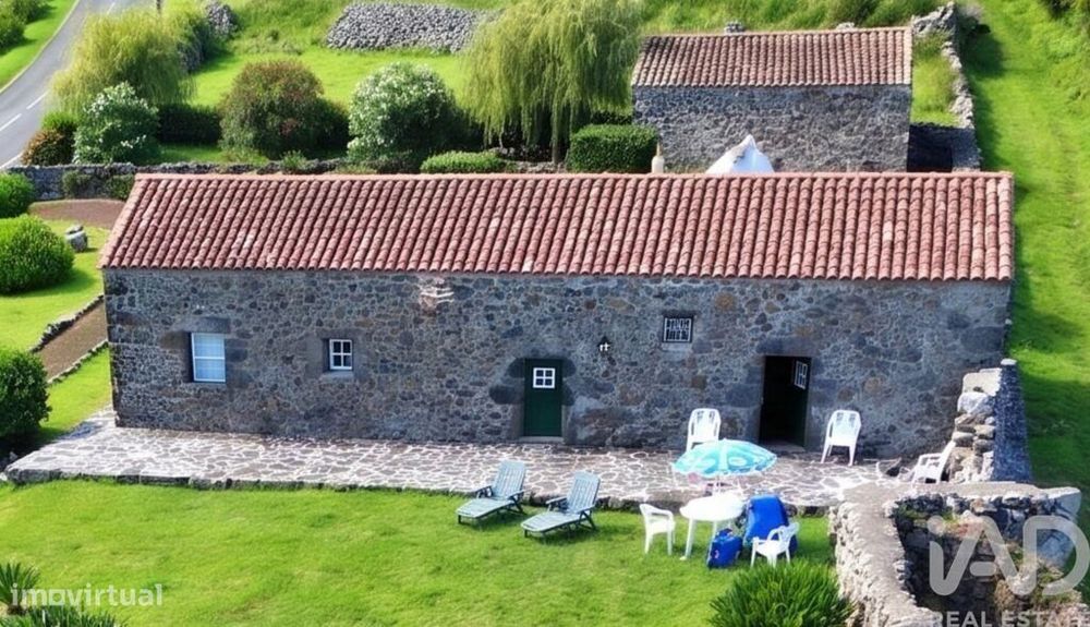 Casa de Campo T2 em Luz de 208 m2