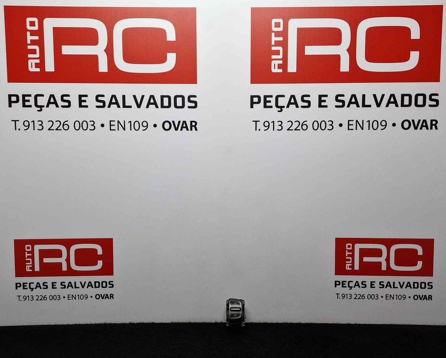 Comando / Botão / Interruptor Vidros Frente Direito DACIA SANDERO II ano 2013