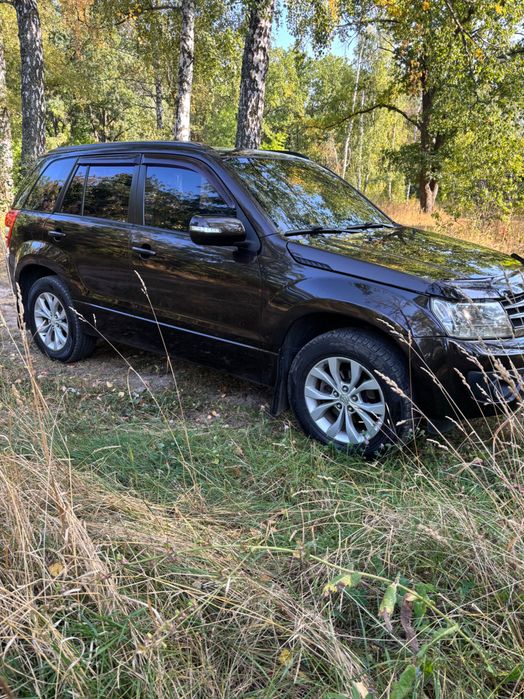 Продам Suzuki Grand Vitara 2014