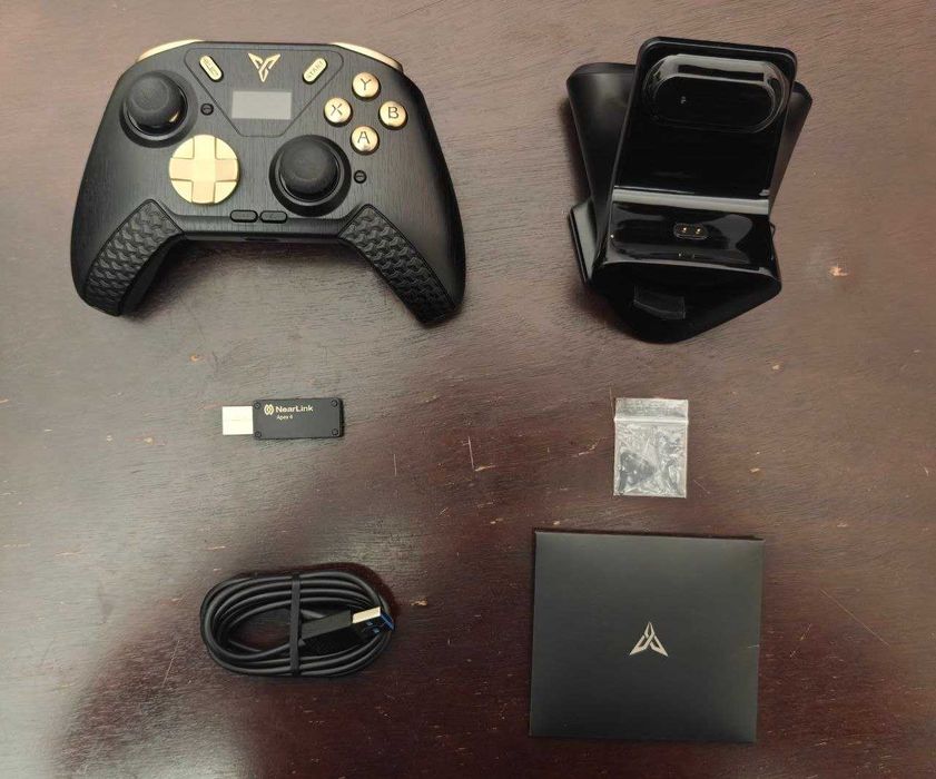 Геймпад Flydigi Apex 4 (Black Myth: Wukong)