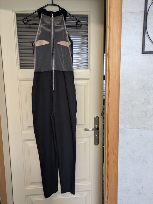 Kombinezon elegancki, dopasowany, z siateczką