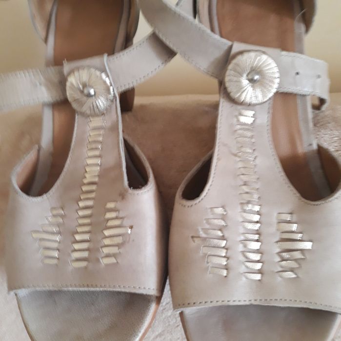 Buty ze skóry naturalnej