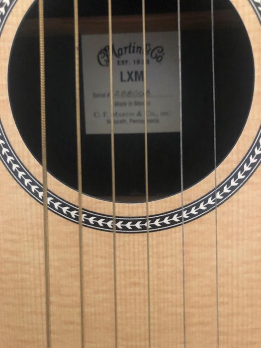 Guitarra acustica Martin LXM