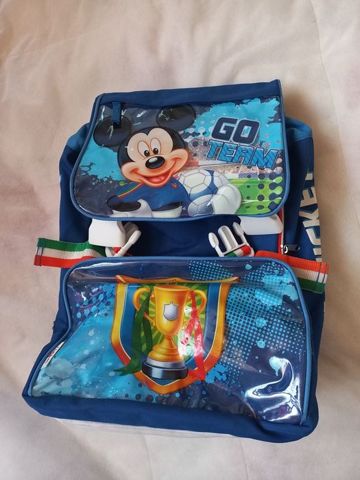 Рюкзак для школи в ідеальному стані розміри висота 39см ширина 30