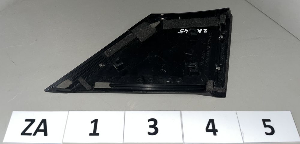 Mitsubishi Eclipse Cross 18- Заглушка дзеркала перед LH ZA1345 7407A485
