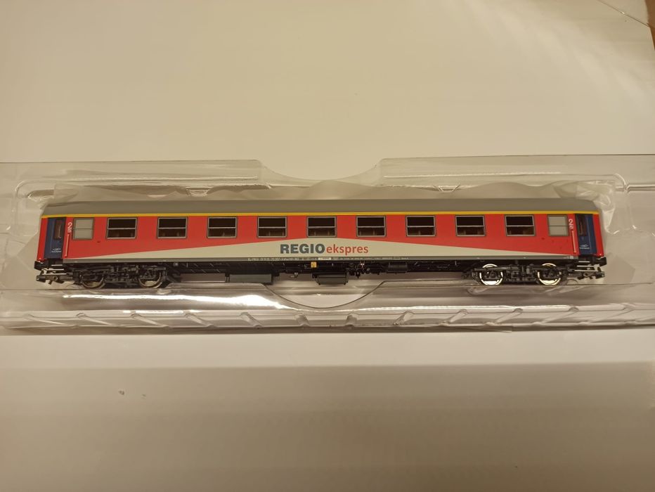 Wagon Osobowy PR REGIO EKSPRES 2kl 112A PIKO 97623