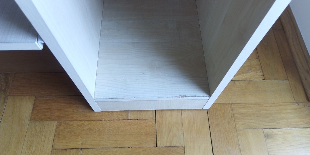 Biurko komputerowe z szufladą na drukarkę i drobiazgi
