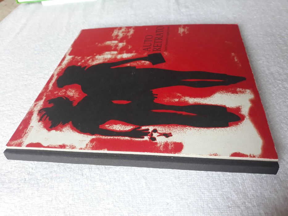 Livro "Auto Retrato da Escola Secundária Augusto Gomes"