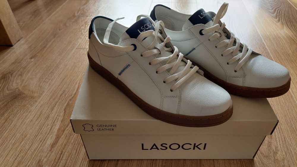 Buty damskie; półbuty skórzane; sneakersy lasocki 39