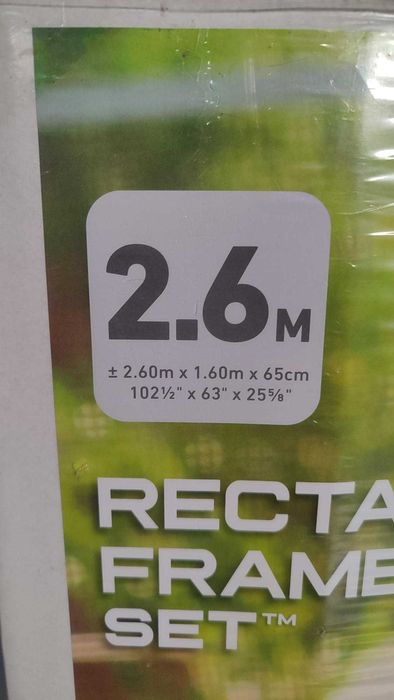 Piscina com Motor e Resguardo