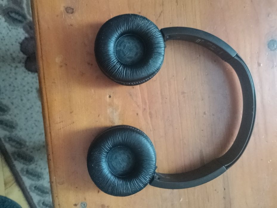 Навушники SONY MDR-ZX330BT