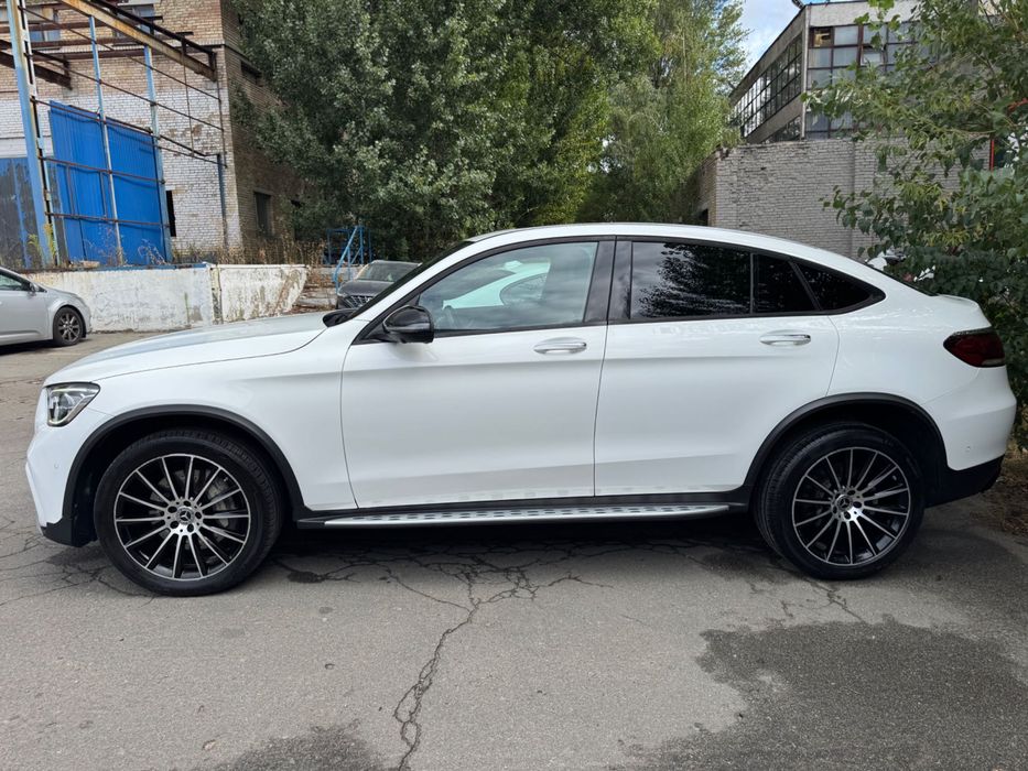 Mercedes Benz  4 matic Glc 300 COUPE 2020 рест full