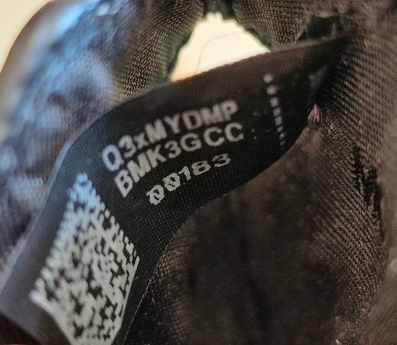 Capa AirPods da Michael Kors (Original) 6,3cm x 5,5cm x 2,5cm