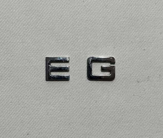 Oryginalne literki logo SMEG – 2 sztuki – stan bardzo dobry