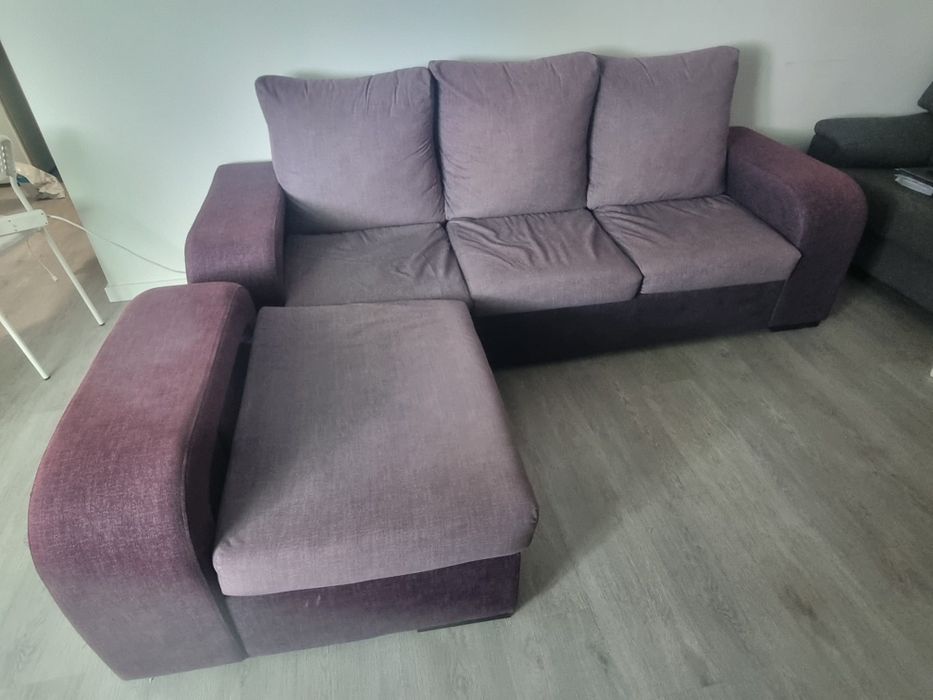 Sofá de 3 Lugares com Chaiselongue Amovível e Puffs – Muito Bom Estado