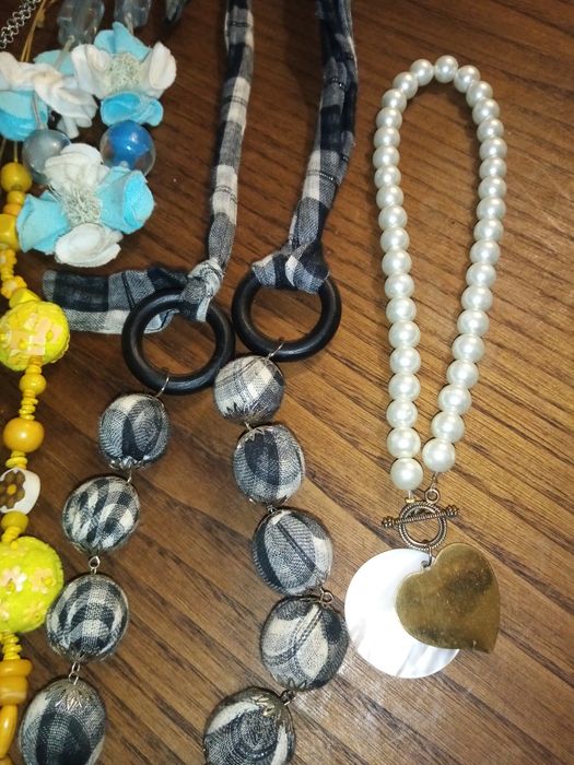 Colares variados
