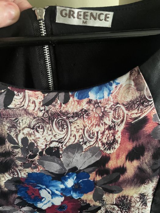 Sukienka czarno kolorowa M