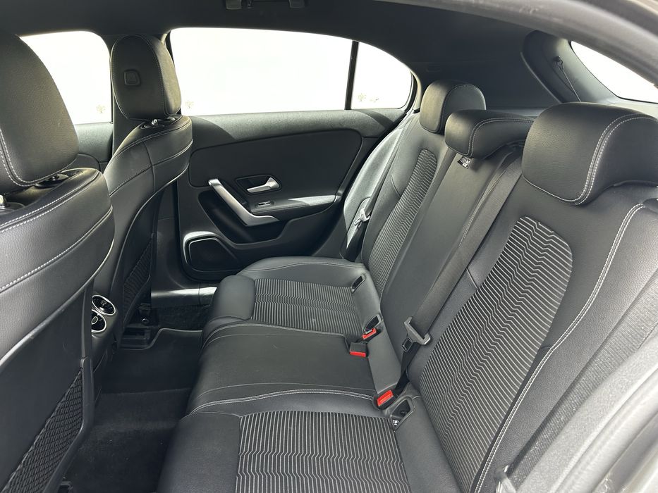 1 Dono Mercedes A180d caixa automática 2020