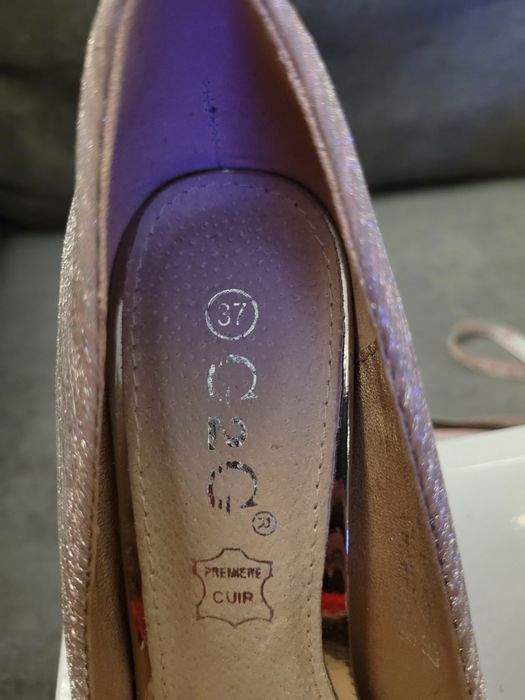 Nowe szpilki. Idealne na ślub