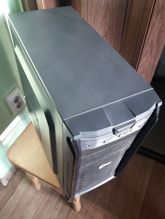 Продаю б/у системный блок пк