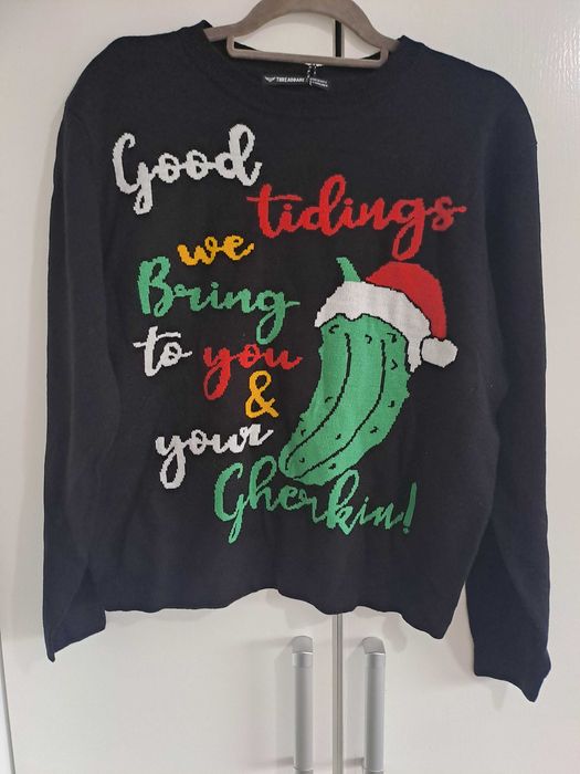 Sweter czarny świąteczny