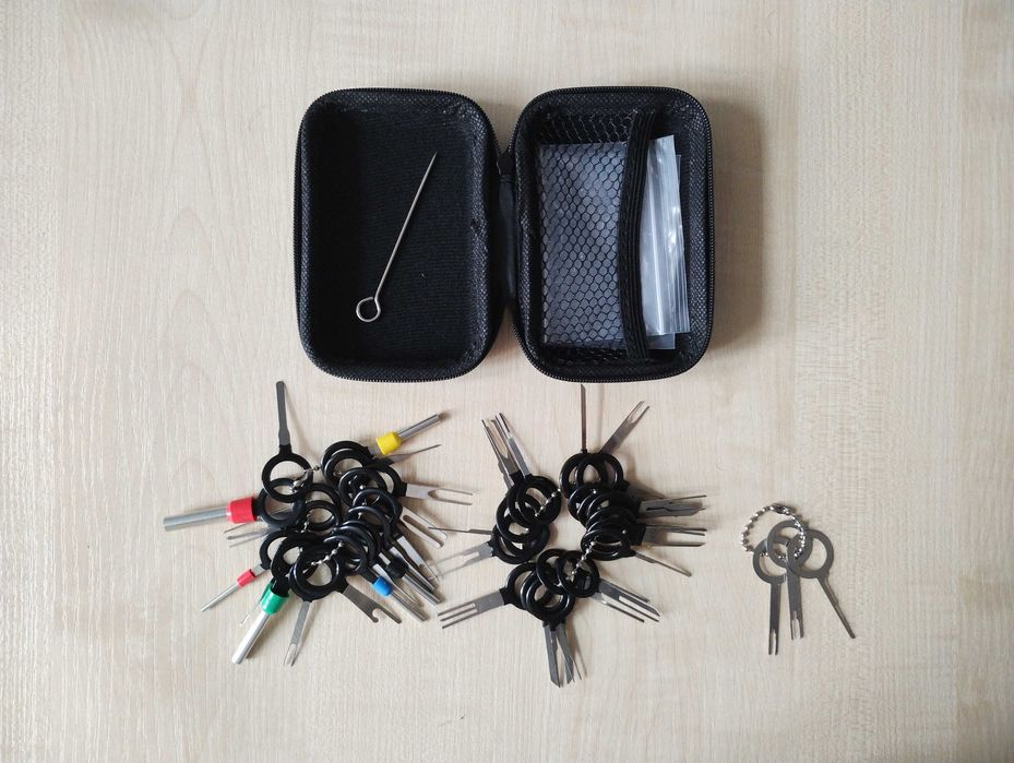 Zestaw do wypinania pinów