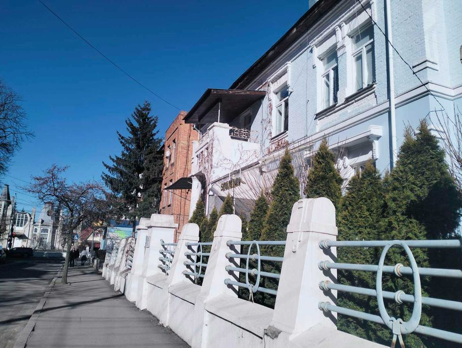 (3) Продам 3-кімнатну квартиру в Центрі 6352