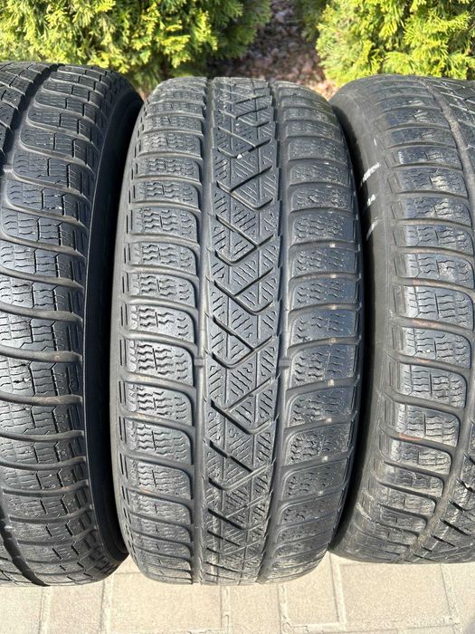 Шини 215/55 R17 94H Pirelli Rotation Winter Sottozero3