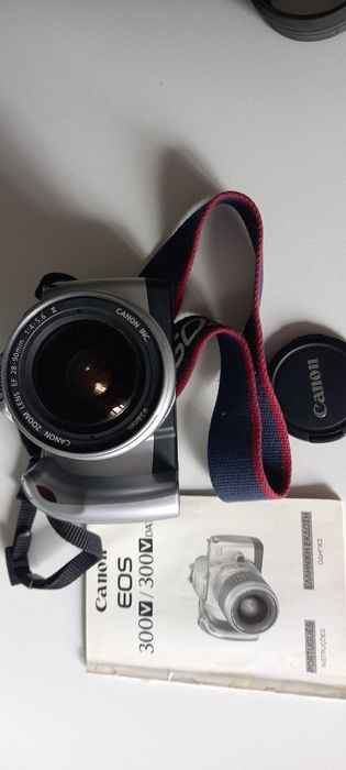Câmera fotográfica "Canon EOS 300V"