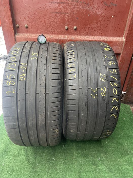 Opony P Zero 285/30/22 para