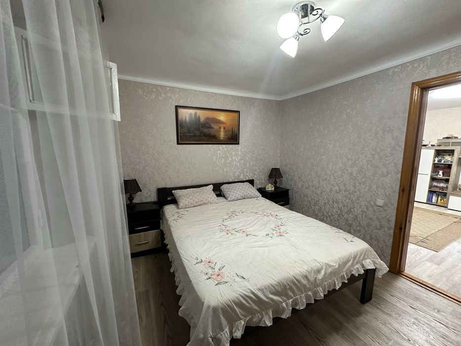 ВІЛЬНА‼️Подобово двокімнатна центр перший поверх