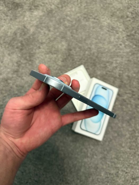 iPhone 15 • 128GB • Niebieski • Pudełko • 85% • Stan bardzo dobry