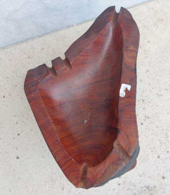 Cinzeiro em Madeira Exótica (Amazónia)