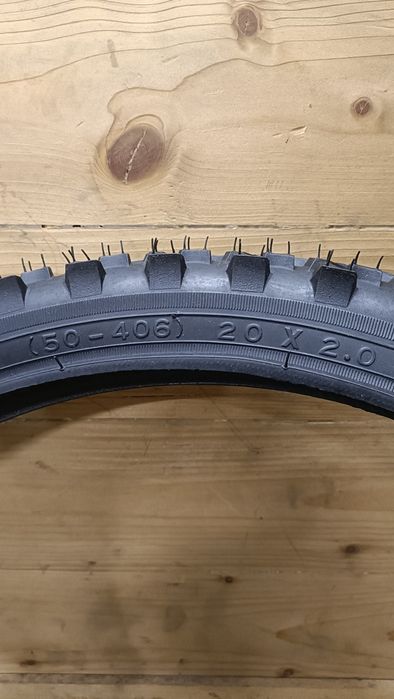 Opony rowerowe 20 x 2.0  ETRTO 50 - 406 (nowe!)