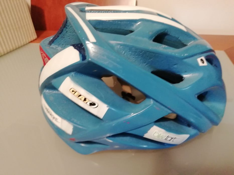 Capacete Bicicleta Specialized	Usado em bom estado!*