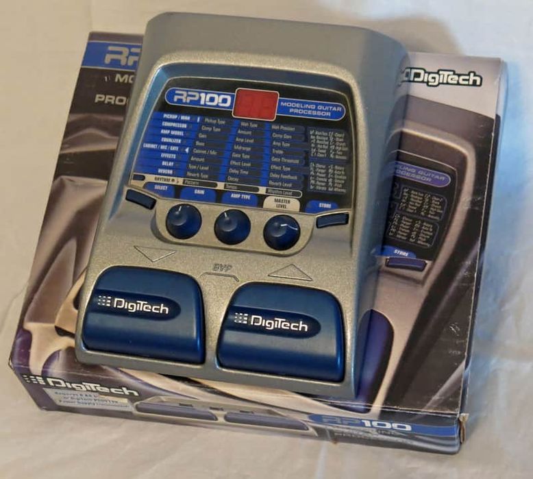 Pedaleira para guitarra eletrica DIGITECH rp100