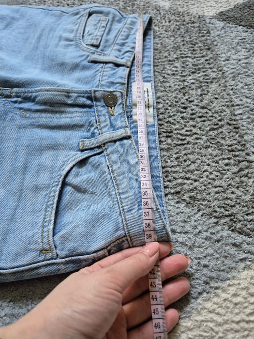 Niebieskie jeansy damskie typu straight rozmiar 36 marki H&M