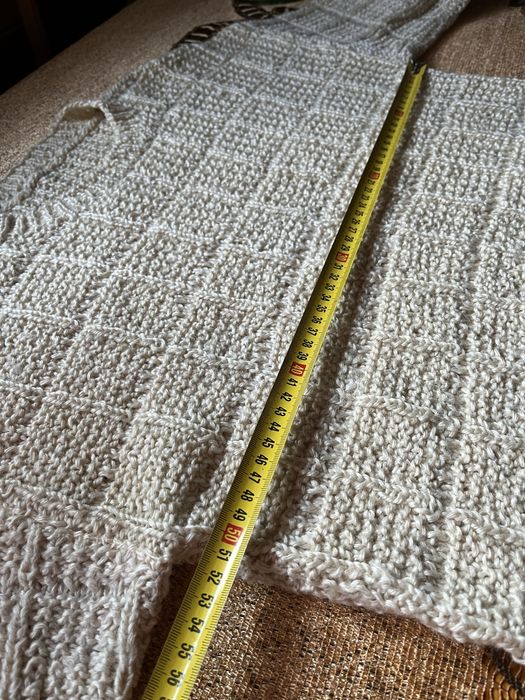 Piękny ręcznie robiony sweter