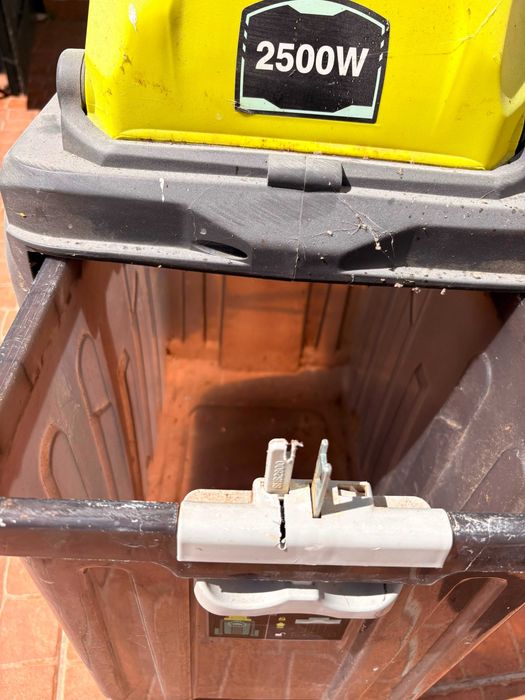 Wood Chipper RYOBI