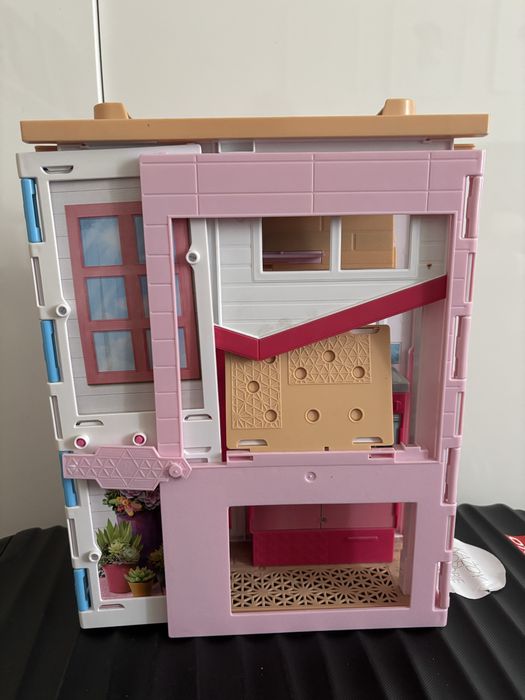 Skladany domek dla Barbie Mattel