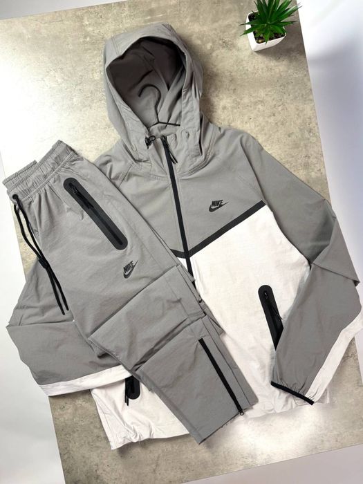 Костюм Nike Tech Woven