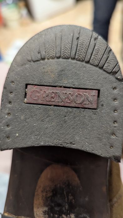Замшеві чоботи Grenson