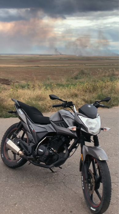 Продам мотоцикл Lifan
