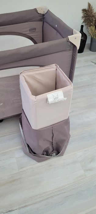 Cama de Viagem Chicco Easy Sleep.