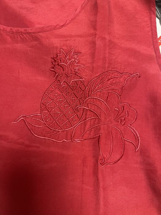 Jedwabne czerwona bluzka bez rękawów